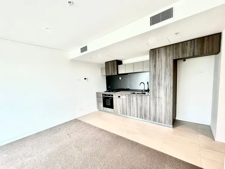 2205/81 South Wharf Drive, Docklands VIC 3008