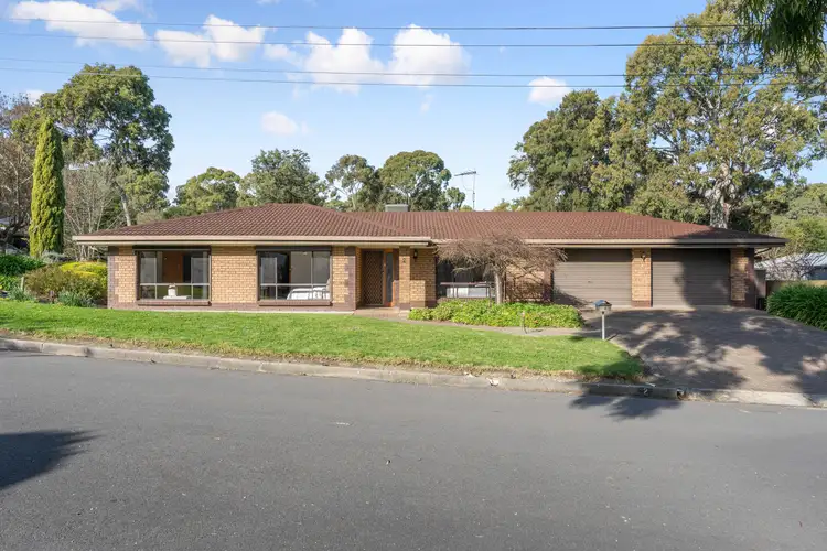 2 Hawthorn Street, Happy Valley SA 5159