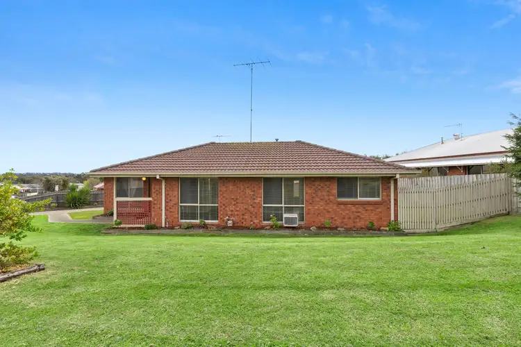 16 Hannan Crescent, Leopold VIC 3224