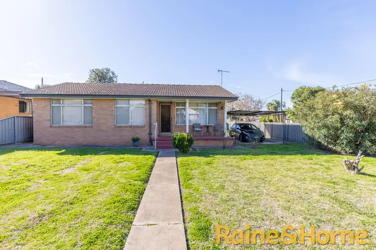 4 Laughton Street, Dubbo NSW 2830