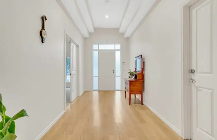 Second view of Homely house listing, 10 Oakville Place, Craigieburn VIC 3064