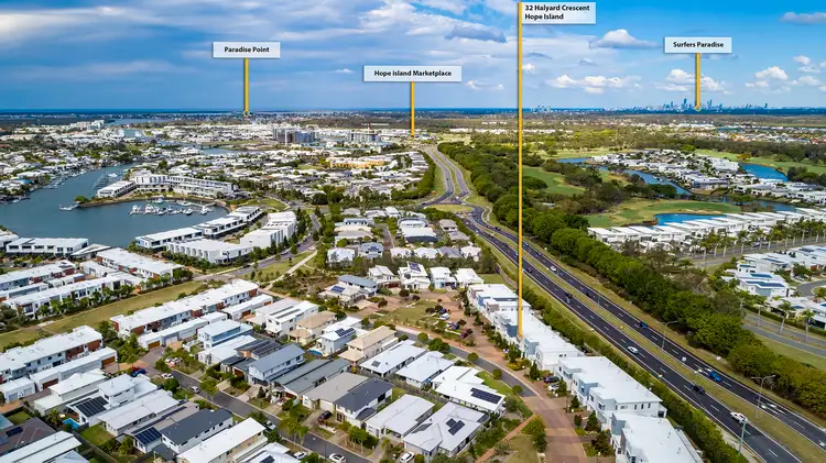 32 Halyard Crescent, Hope Island QLD 4212