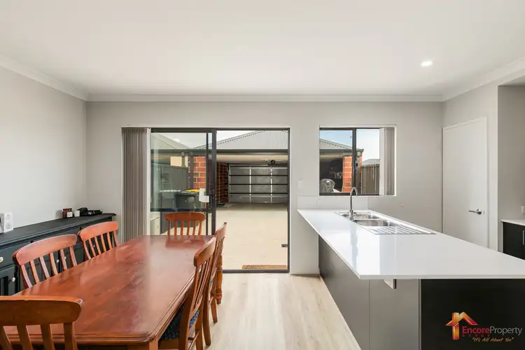 24 Everest Parkway, Lakelands WA 6180