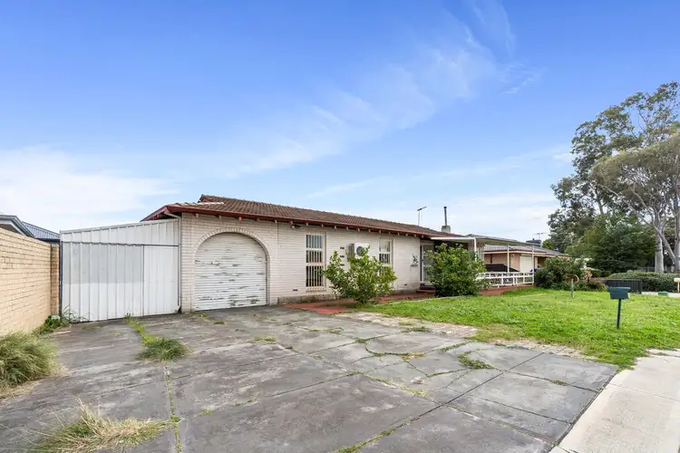 299 Spencer Road, Thornlie WA 6108