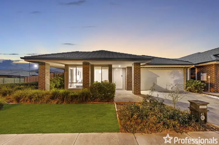 41 Montmarte Boulevard, Burnside VIC 3023