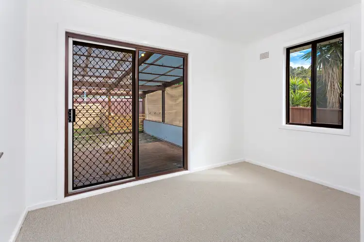 Fifth view of Homely house listing, 7 Lavis Drive, Mount Warrigal NSW 2528