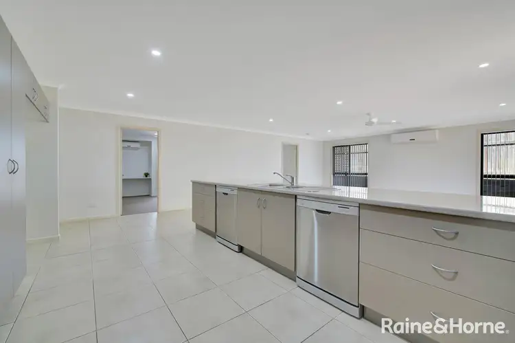 Fifth view of Homely house listing, 2 Oasis Court, South Gladstone QLD 4680