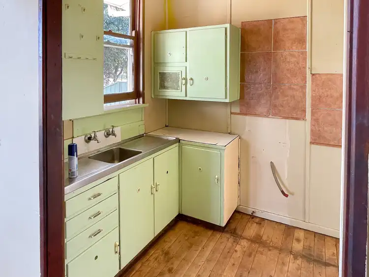Sixth view of Homely house listing, 1 Curtin Street, Griffith NSW 2680