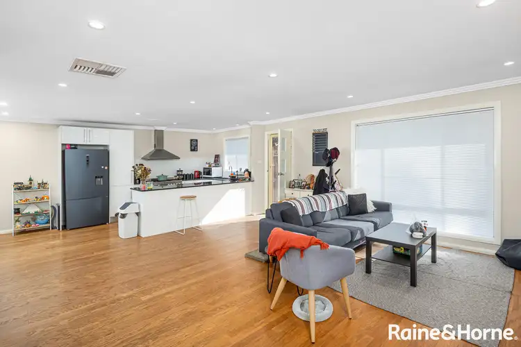 Third view of Homely house listing, 4/125 Lake Albert Road, Kooringal NSW 2650