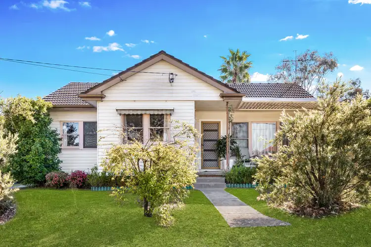 5 Thompson Avenue, St Marys NSW 2760