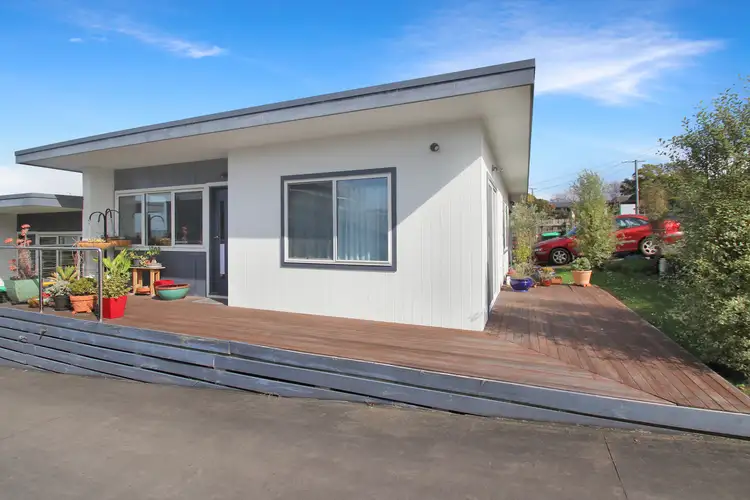 1/7 Blair Crescent, Leongatha VIC 3953