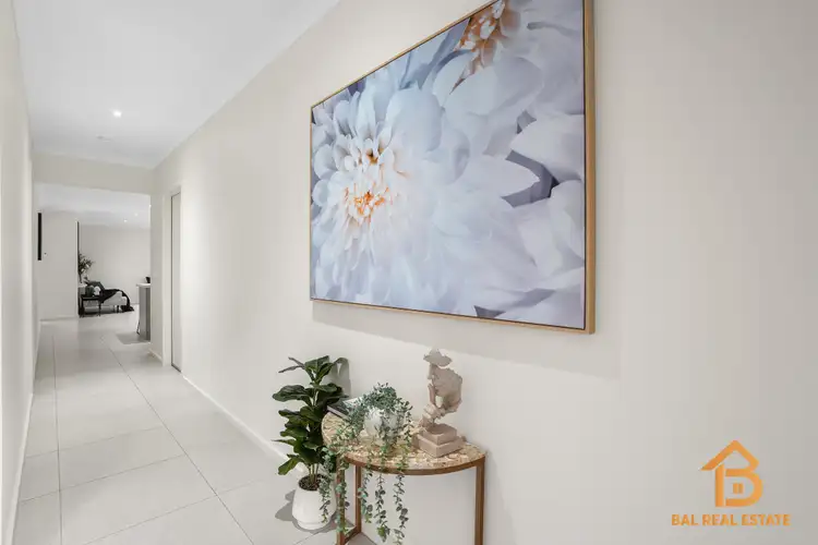 Third view of Homely house listing, 5 Welshie Street, Thornhill Park VIC 3335
