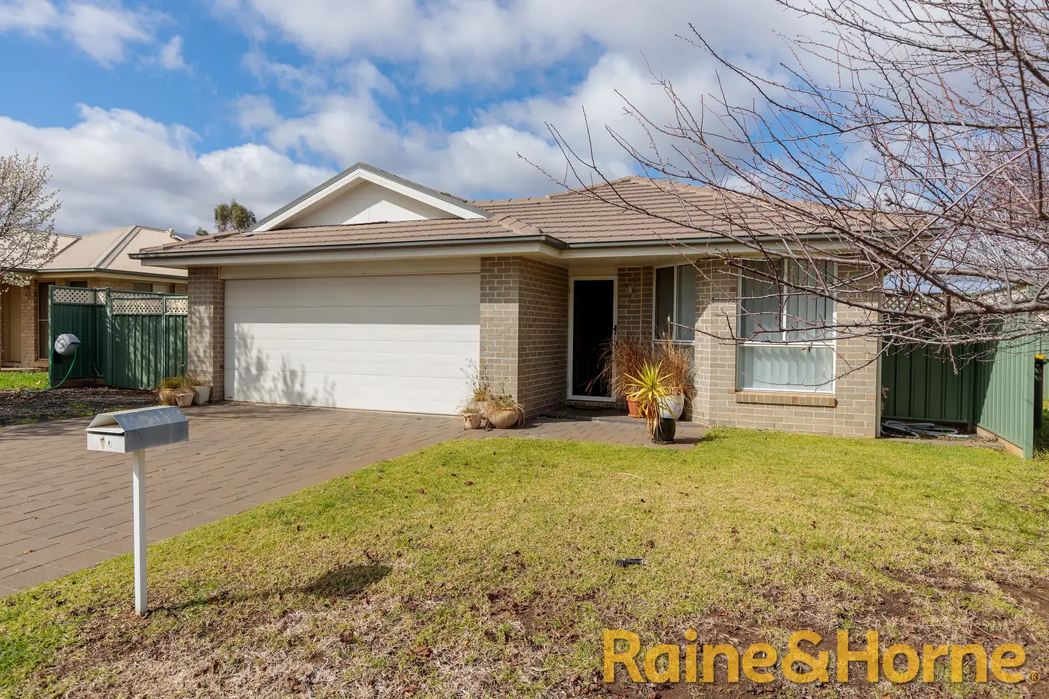 Main view of Homely house listing, 14 Lansdowne Drive, Dubbo NSW 2830