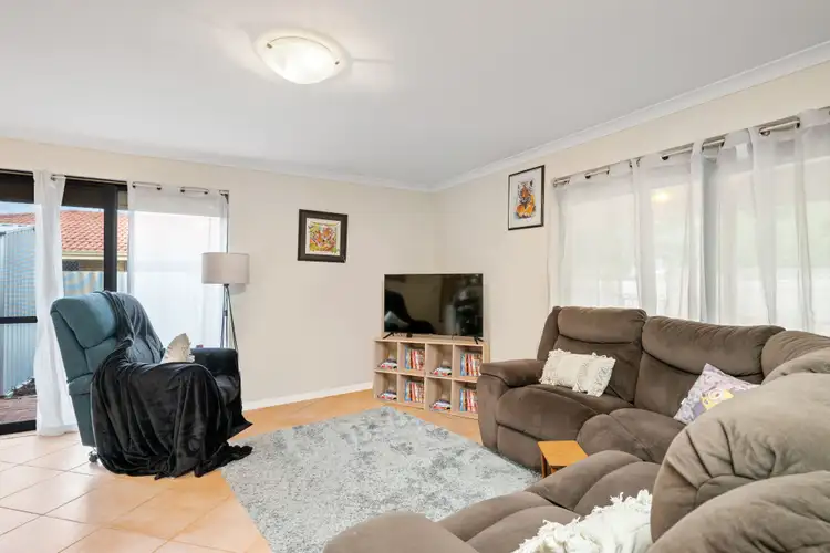 Fifth view of Homely house listing, 11 Elm Close, Camillo WA 6111