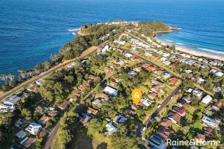 Second view of Homely house listing, 5 Bond Place, Mollymook Beach NSW 2539