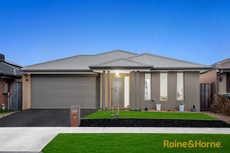 Main view of Homely house listing, 16 Canopy Grove, Cranbourne East VIC 3977