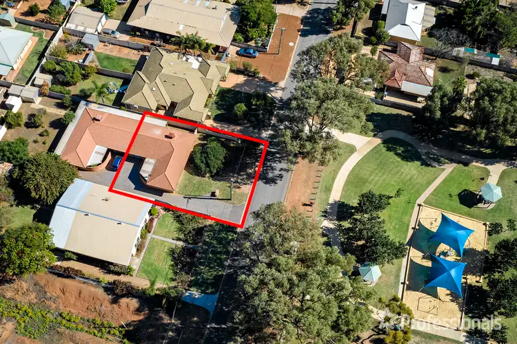 244A Fourth Street, Wonthella WA 6530