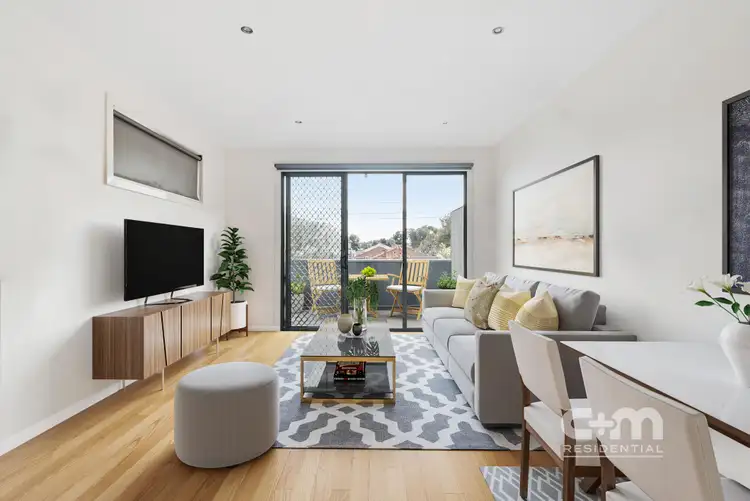 Second view of Homely townhouse listing, 2/17 Eileen Street, Hadfield VIC 3046