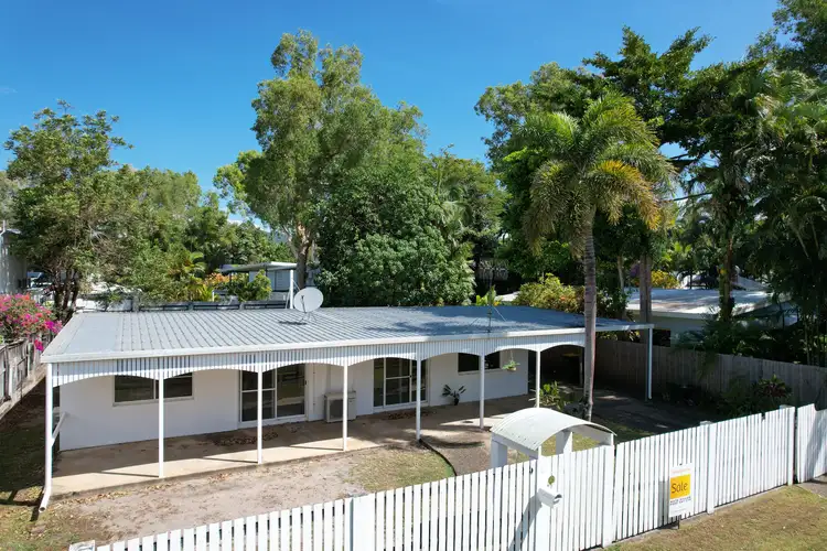 9 Sorrento Crescent, Port Douglas QLD 4877