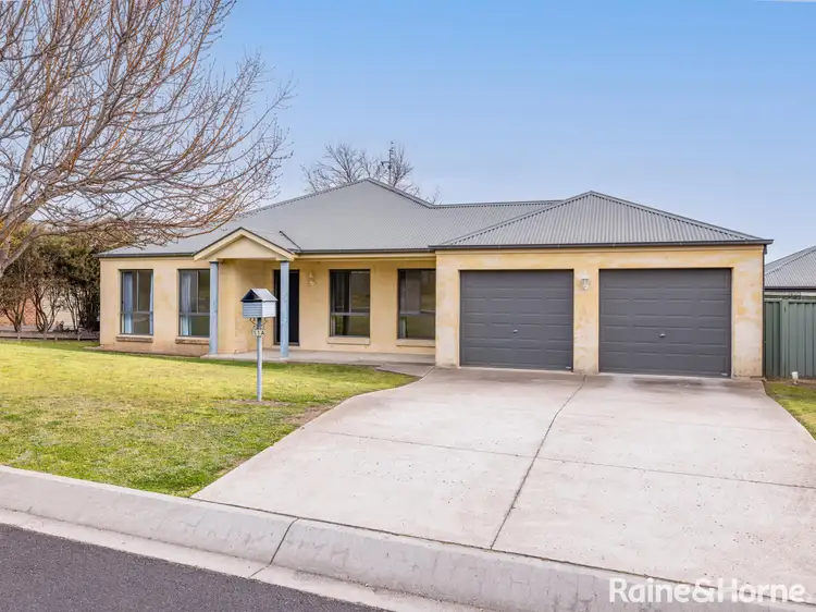 11A Hassall Grove, Kelso NSW 2795