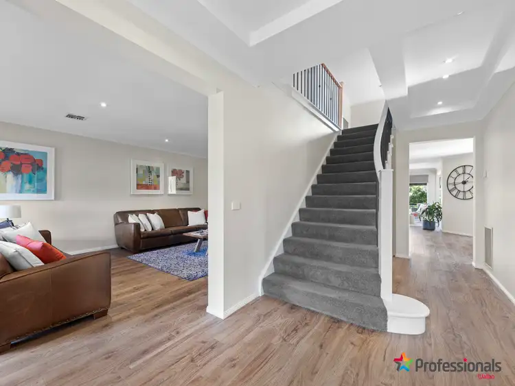 Third view of Homely house listing, 3 Lakeview Close, Hidden Valley VIC 3756