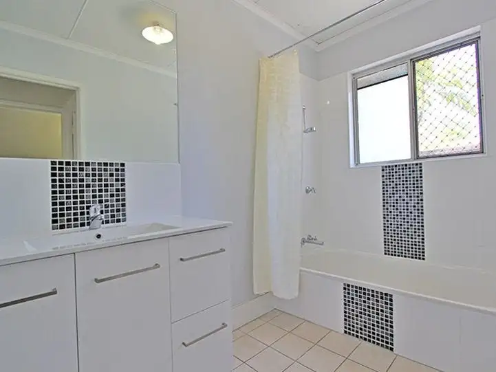 Seventh view of Homely house listing, 7 Rignold Street, Mooroobool QLD 4870