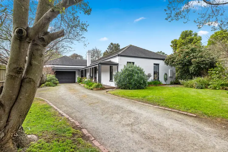 10 Elaine Court, Somerville VIC 3912
