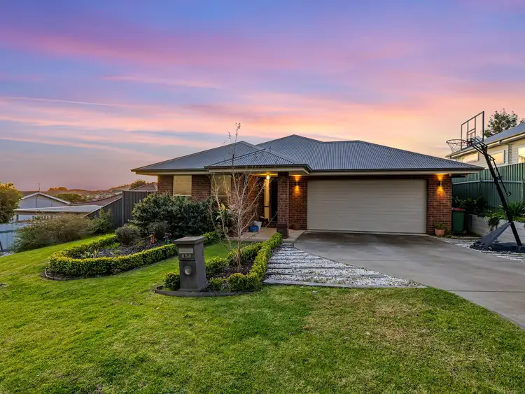 858 Blackmore Street, West Albury NSW 2640