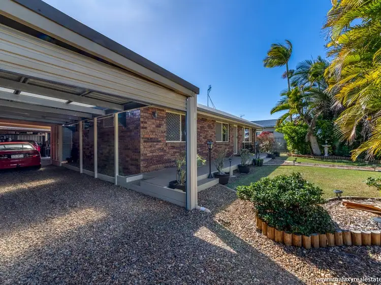 54 Gibsons Rd, Burnett Heads QLD 4670