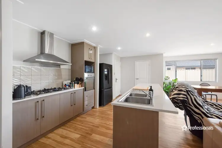Third view of Homely house listing, 35 Beachcomber Hill, Glenfield WA 6532