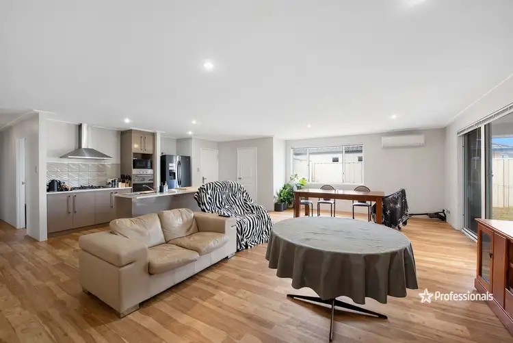 Fourth view of Homely house listing, 35 Beachcomber Hill, Glenfield WA 6532