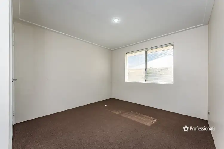 Sixth view of Homely house listing, 35 Beachcomber Hill, Glenfield WA 6532