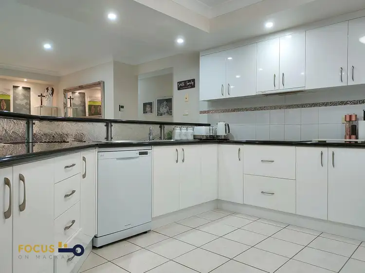 Sixth view of Homely house listing, 28/4 Bourke Street, Blacks Beach QLD 4740