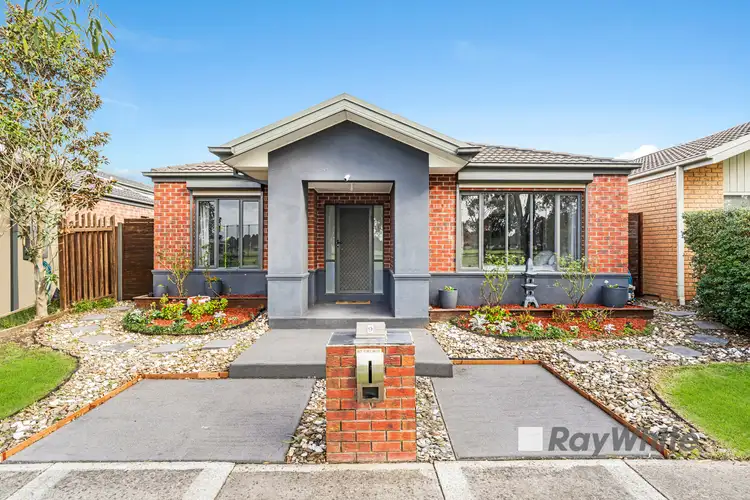 9 Prosperity Avenue, Cranbourne North VIC 3977