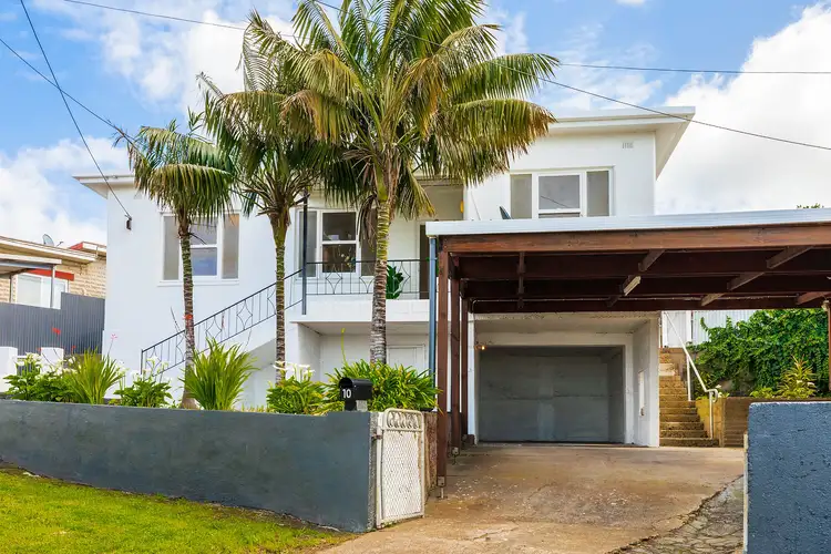 10 Swann Street