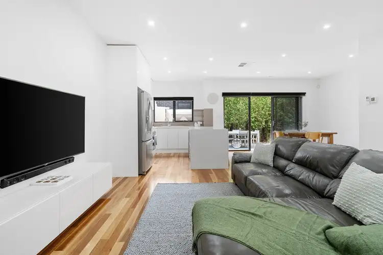 Sixth view of Homely unit listing, 2/41 Riverside Avenue, Avondale Heights VIC 3034