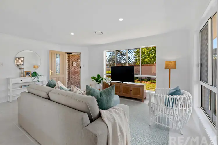 Fifth view of Homely villa listing, 4/27 Camille Crescent, Wynnum West QLD 4178