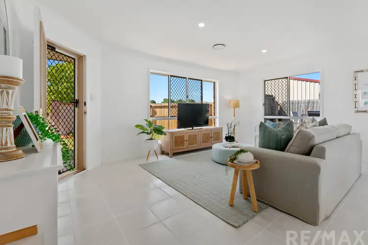 Sixth view of Homely villa listing, 4/27 Camille Crescent, Wynnum West QLD 4178