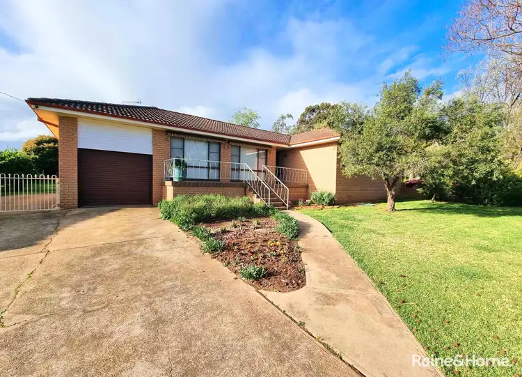 32 South Street, Grenfell NSW 2810