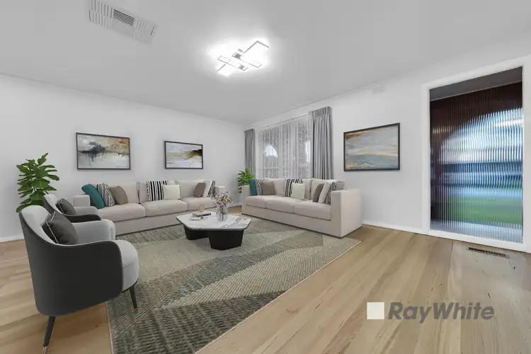 Second view of Homely house listing, 5 Sundown Court, Narre Warren VIC 3805
