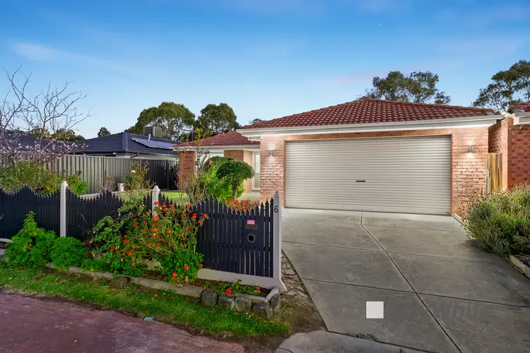 6 Castella Place, Hampton Park VIC 3976