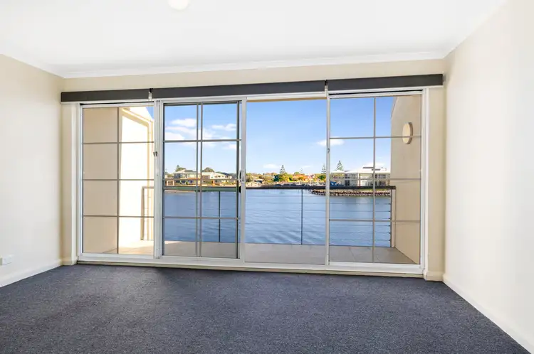 Fifth view of Homely villa listing, 4/65 Spinnaker Boulevard, Geographe WA 6280