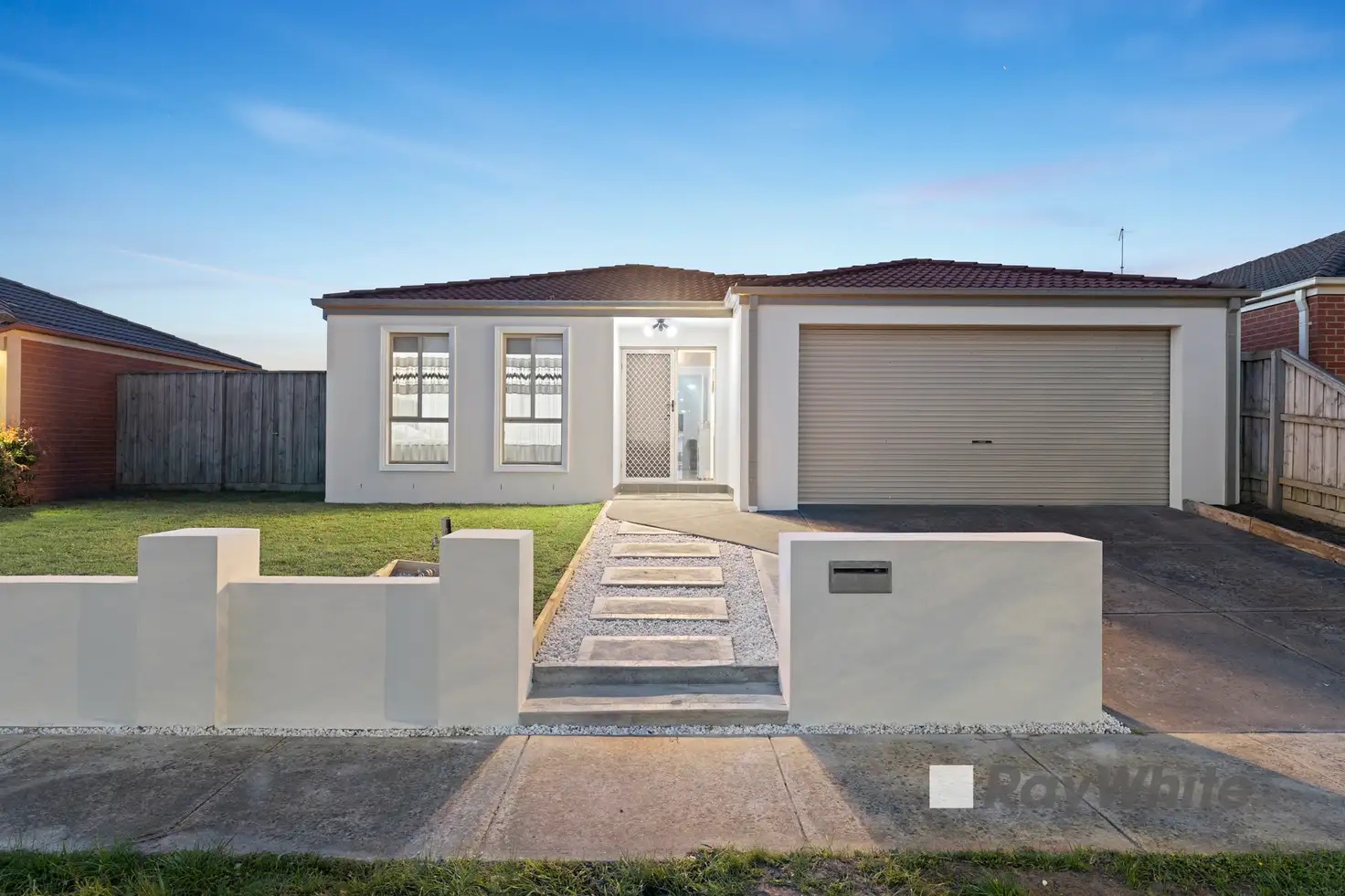 Main view of Homely house listing, 8 Tulip Grove, Cranbourne VIC 3977
