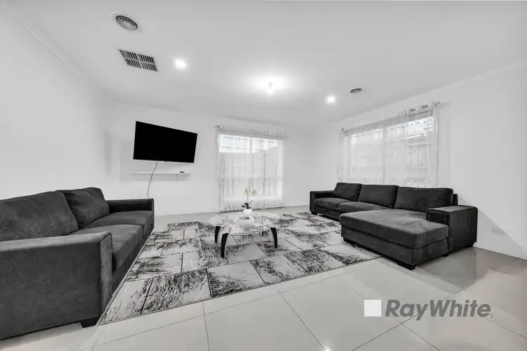 Fifth view of Homely house listing, 8 Tulip Grove, Cranbourne VIC 3977