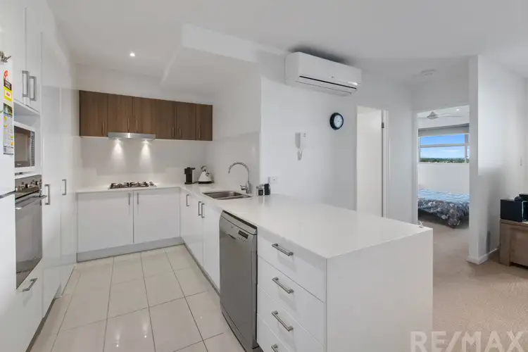 Fourth view of Homely unit listing, 17/70 Bay Terrace, Wynnum QLD 4178