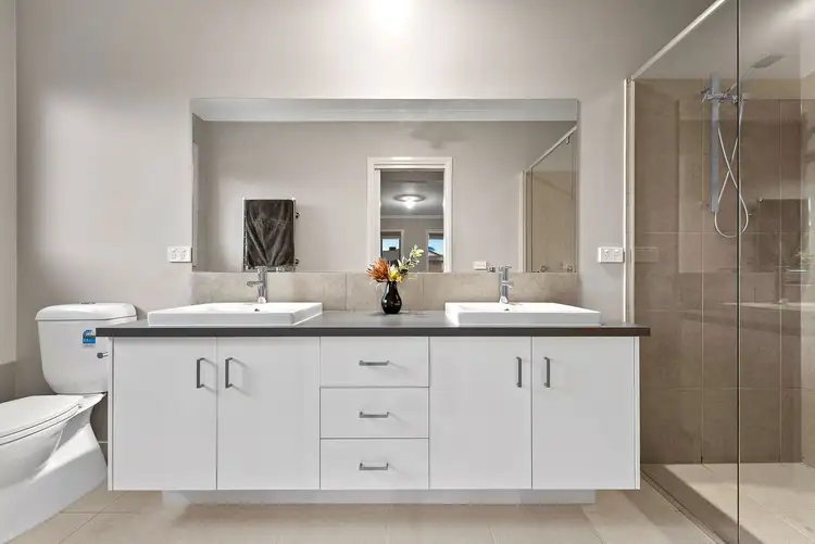 Third view of Homely house listing, 31 Cherokee Parade, Clyde VIC 3978