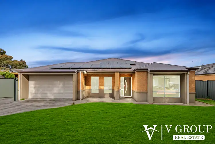 12 Eveline st, Craigieburn VIC 3064