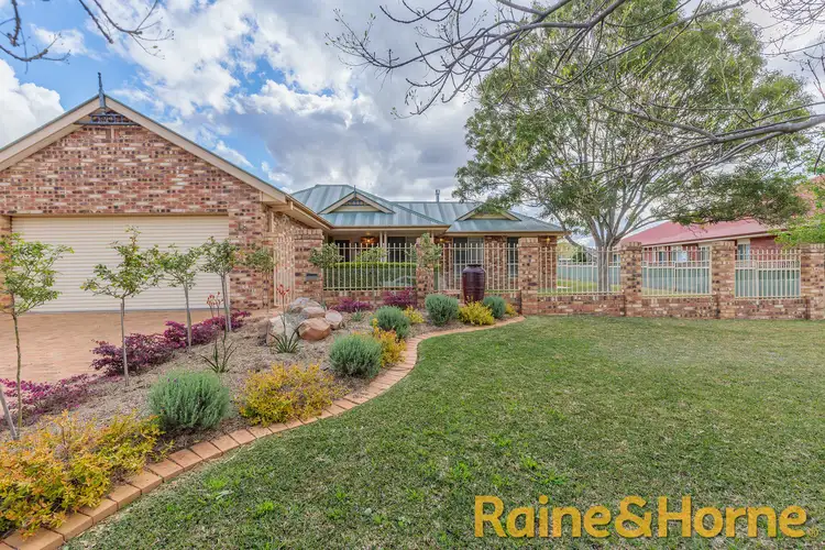 Main view of Homely house listing, 19 Hillcrest Place, Dubbo NSW 2830