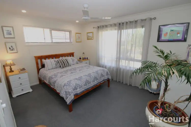 Second view of Homely house listing, 17 Keppel Crescent, Thabeban QLD 4670