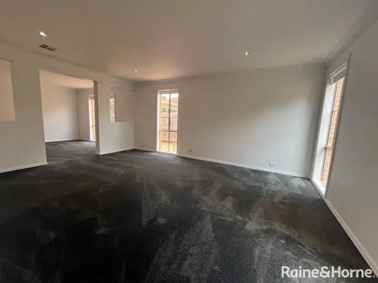 Fourth view of Homely house listing, 40 Grandview Cres, Hillside VIC 3037